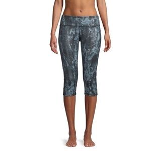 Alo Airbrush Capri Leggings